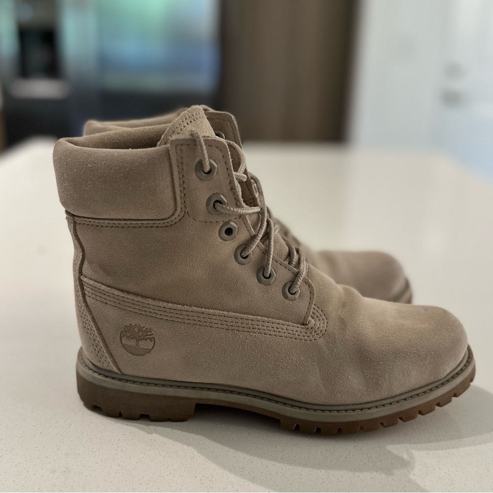 Timberland Tan Suede Boots